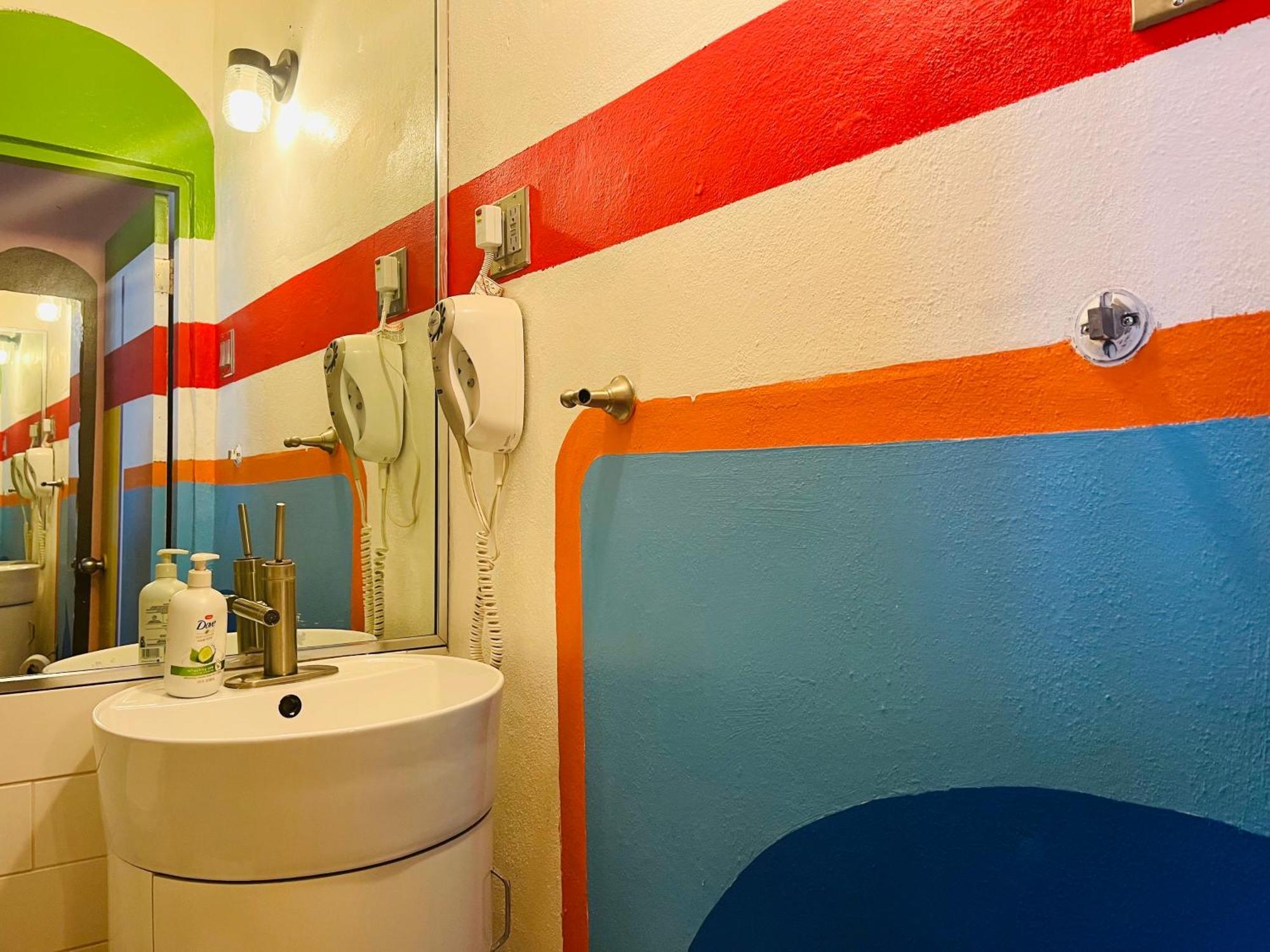 Lower Price, More Style, Discount Studio In San Juan,Pr, Beach, Free Bikes (Adults Only) Ngoại thất bức ảnh